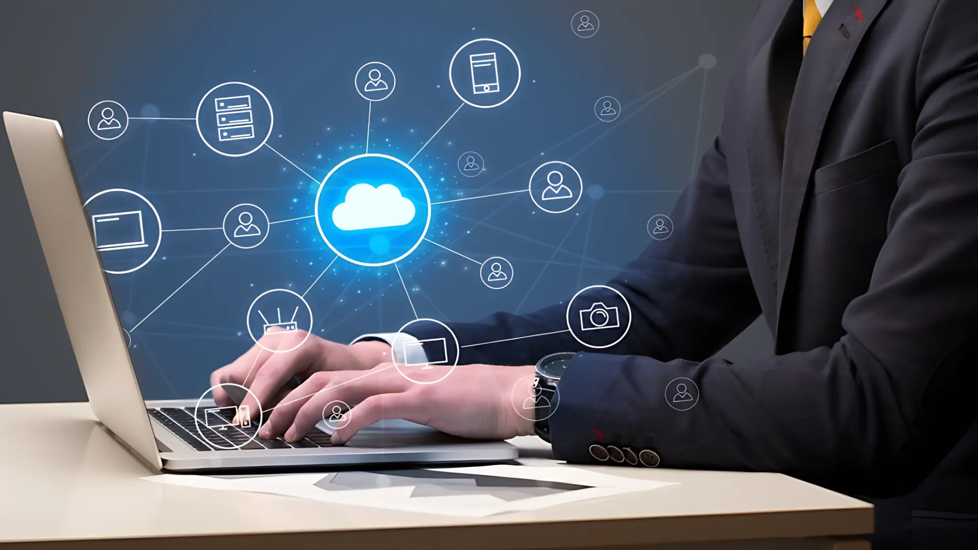 Evidence Technology - Optimiza tus Operaciones con Software en la Nube: Tendencias 2024
